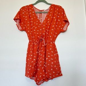 Lush Key-Hole Front-tie Romper